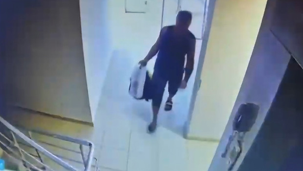 Duvarı delip kuyumcuyu soymaya kalkışmışlardı: Şüphelilerden biri yakalanmadan öldü