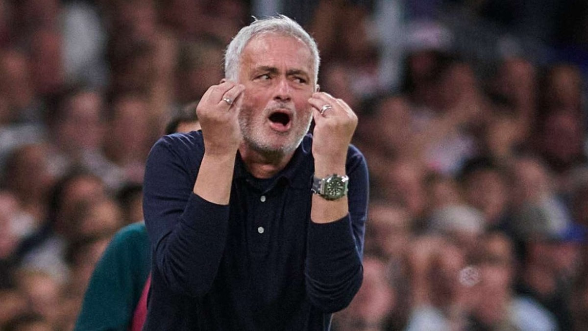 Mourinho'dan olaylı galibiyet sonrası sessizlik: Basın toplantısına çıkmadı