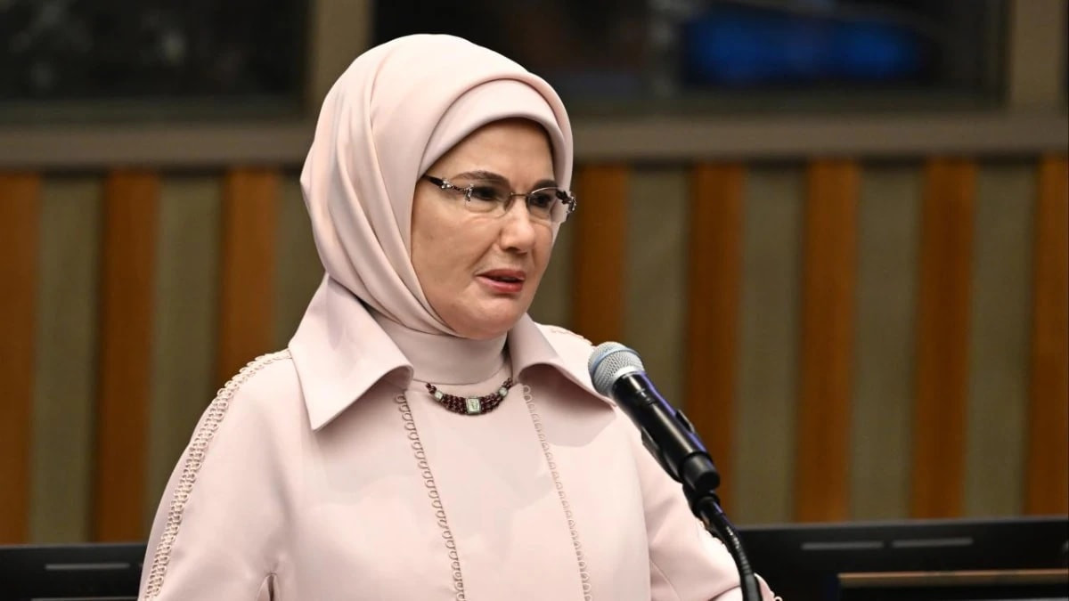 Emine Erdoğan'dan Dünya Kız Çocukları Günü mesajı