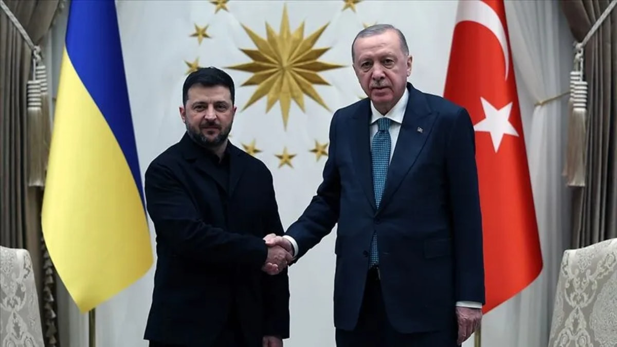 Zelenskiy,  Cumhurbaşkanı Erdoğan'ın arabuluculuğunda Putin ile görüşebilir